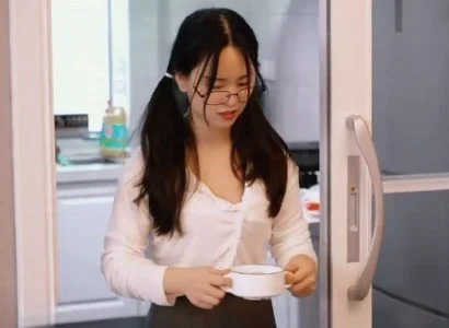 Người yêu bị cha dượng đụ